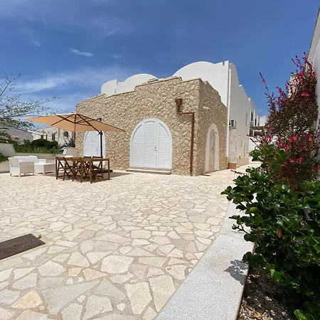 Dei Gigli Pescoluse Apartment *